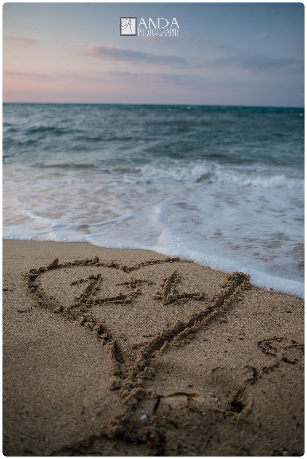 Anda Photography, creative photography, chic, artistic photography, unique photography, fall autumn wedding, vibrant colors, lifestyle photography, on location photography,  Bellingham engagement photography, Bellingham wedding photography, Seattle wedding photography, Seattle engagement photography, creative wedding photography, unique wedding photography, vibrant images, photojournalistic photography, seattle wedding photography, seattle engagement photography, casual photography style,  emotional wedding images, destination wedding photography, jamaica wedding photography, travel wedding, beach wedding, barefoot bride, carribean wedding, rainbow wedding flowers, Zach, Lizzie, Elisabeth, starfish wedding decor