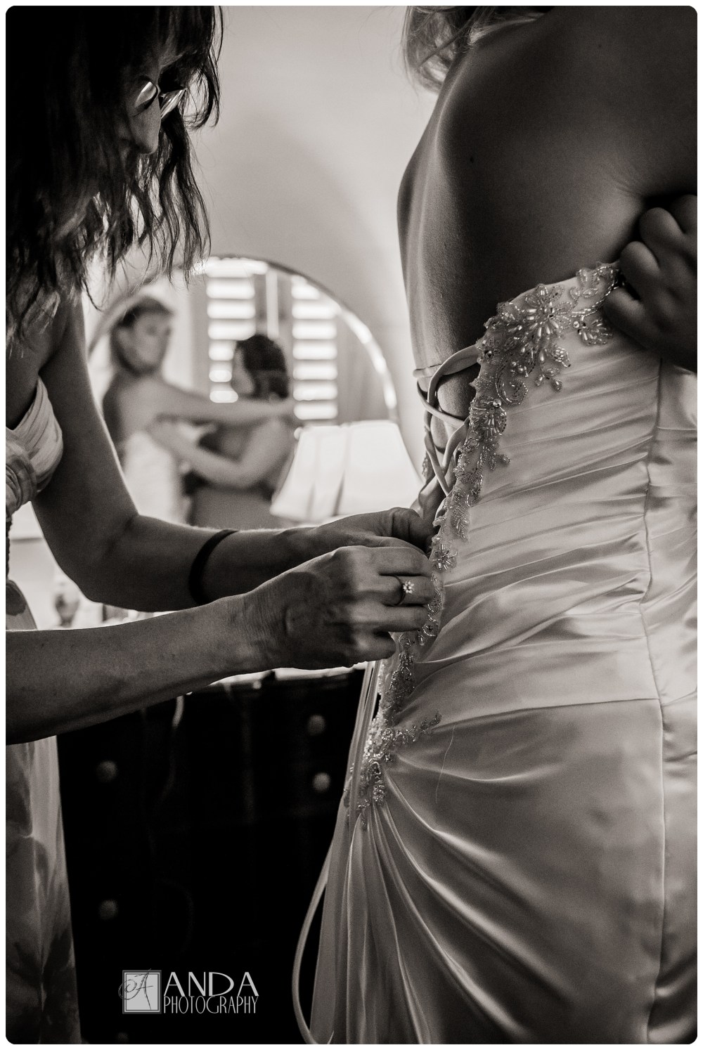 Anda Photography, creative photography, chic, artistic photography, unique photography, fall autumn wedding, vibrant colors, lifestyle photography, on location photography,  Bellingham engagement photography, Bellingham wedding photography, Seattle wedding photography, Seattle engagement photography, creative wedding photography, unique wedding photography, vibrant images, photojournalistic photography, seattle wedding photography, seattle engagement photography, casual photography style,  emotional wedding images, destination wedding photography, jamaica wedding photography, travel wedding, beach wedding, barefoot bride, carribean wedding, rainbow wedding flowers, Zach, Lizzie, Elisabeth, starfish wedding decor