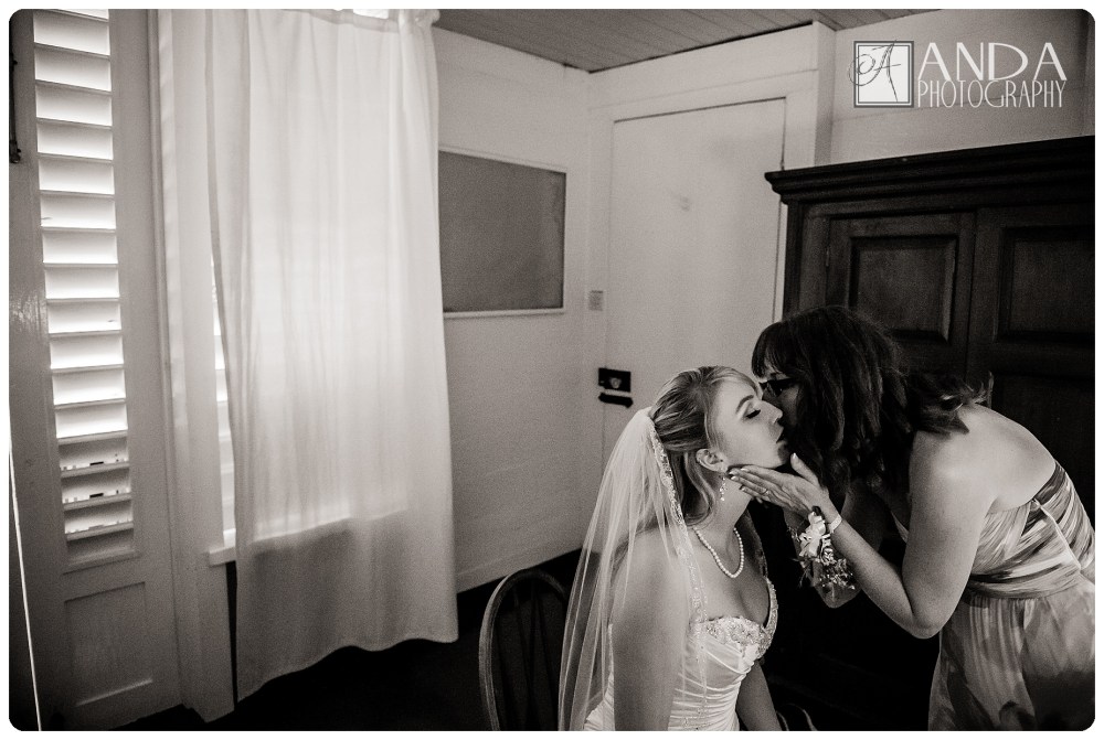 Anda Photography, creative photography, chic, artistic photography, unique photography, fall autumn wedding, vibrant colors, lifestyle photography, on location photography,  Bellingham engagement photography, Bellingham wedding photography, Seattle wedding photography, Seattle engagement photography, creative wedding photography, unique wedding photography, vibrant images, photojournalistic photography, seattle wedding photography, seattle engagement photography, casual photography style,  emotional wedding images, destination wedding photography, jamaica wedding photography, travel wedding, beach wedding, barefoot bride, carribean wedding, rainbow wedding flowers, Zach, Lizzie, Elisabeth, starfish wedding decor