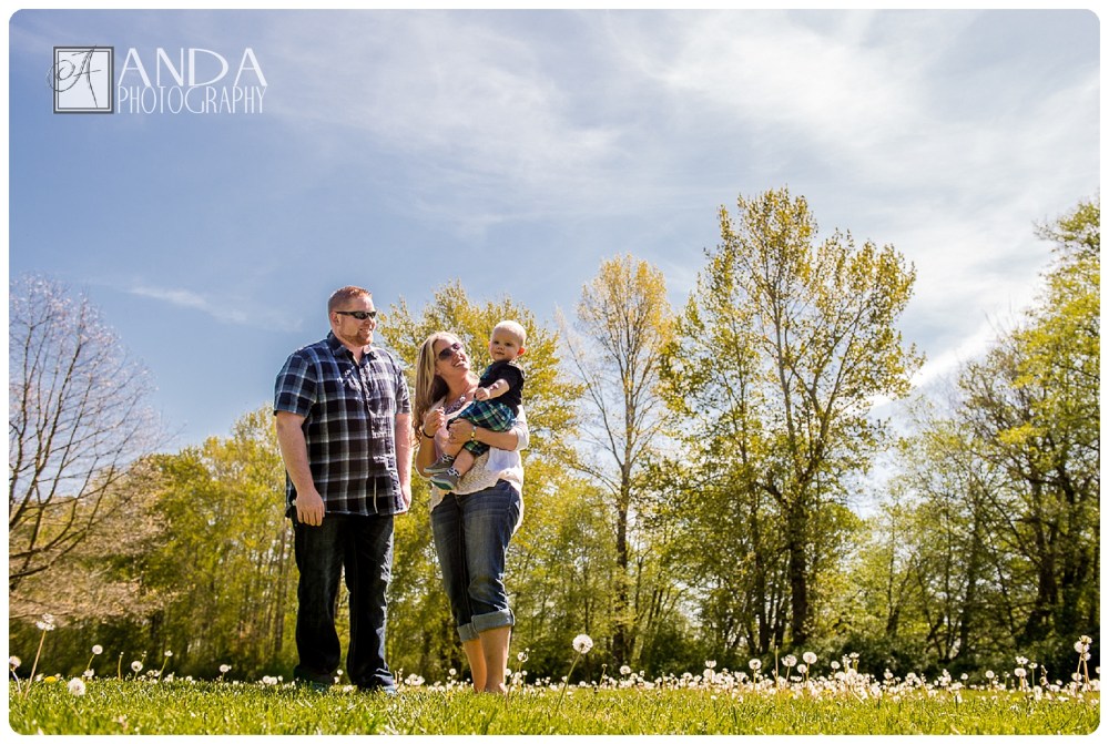 Anda Photography, creative photography, chic, artistic photography, unique photography, vibrant colors, lifestyle photography, on location photography, vibrant images, photojournalistic photography, casual photography style,  emotional images, Bellingham family photographer, Bellingham baby photography, Nate, Jen, Mikey, Mike, Darrah, Hovander park photo session, cake smash photo session