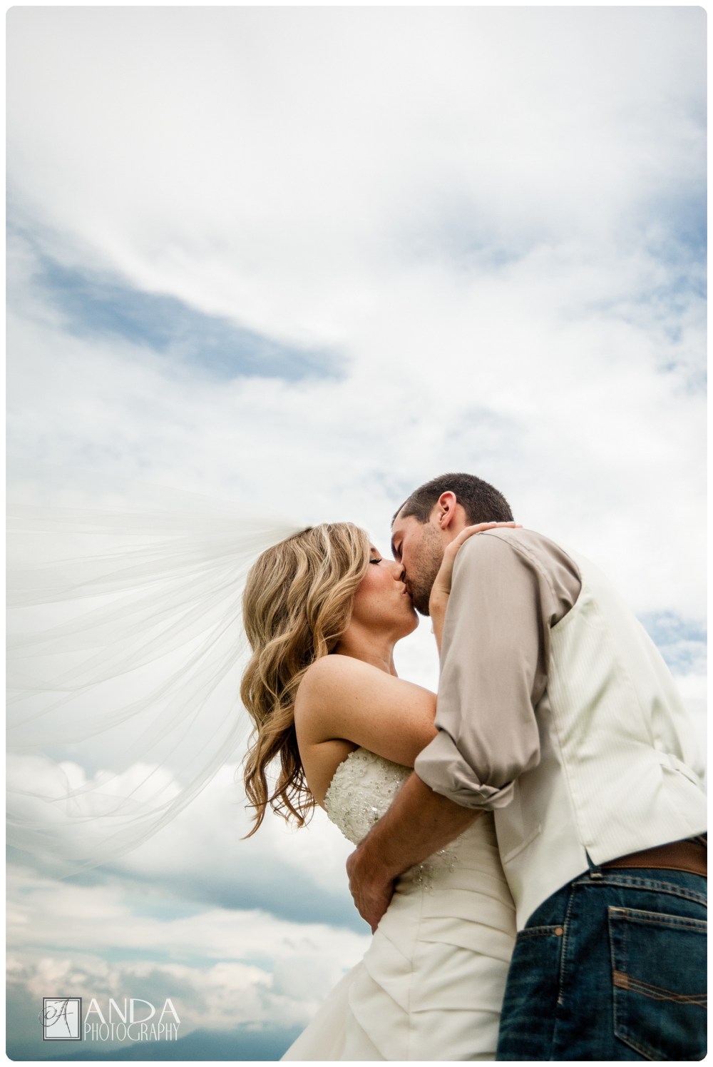 Anda Photography, creative photography, chic, artistic photography, unique photography, fall autumn wedding, vibrant colors, lifestyle photography, on location photography, Bellingham engagement photography, Bellingham wedding photography, Seattle wedding photography, Seattle engagement photography, creative wedding photography, unique wedding photography, vibrant images, photojournalistic photography, seattle wedding photography, seattle engagement photography, casual photography style, emotional wedding images, Lynden farm wedding, country wedding, bride in cowboy boots, Mike, Michael, Christie, hay bales, rustic chic wedding decor