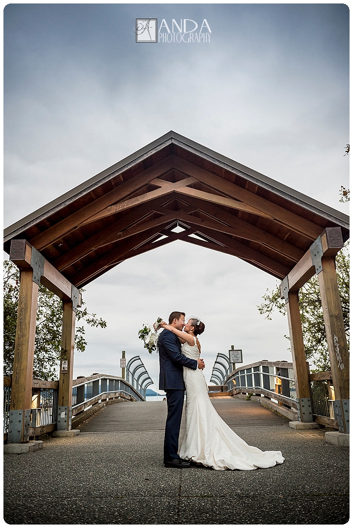 Anda Photography, creative photography, chic, artistic photography, unique photography, fall autumn wedding, vibrant colors, lifestyle photography, on location photography, Bellingham engagement photography, Bellingham wedding photography, Seattle wedding photography, Seattle engagement photography, creative wedding photography, unique wedding photography, vibrant images, photojournalistic photography, seattle wedding photography, seattle engagement photography, casual photography style, emotional wedding images, the majestic bellingham wedding, Katelin, Jonathan, evening wedding, simple vintage wedding decor