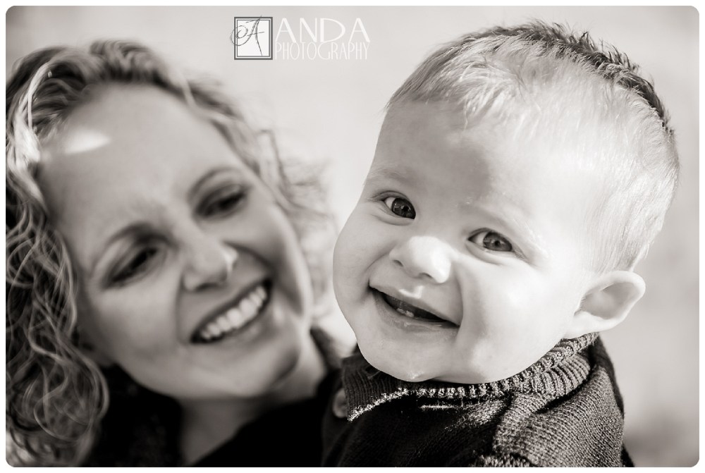 Anda Photography, creative photography, chic, artistic photography, unique photography, fall autumn wedding, vibrant colors, lifestyle photography, on location photography,  Bellingham Family photography, Bellingham child photography, creative unique family photography, vibrant images, photojournalistic photography, casual family photography style, emotional simple photography, Clayton, toddlers, Bellingham Christmas photos