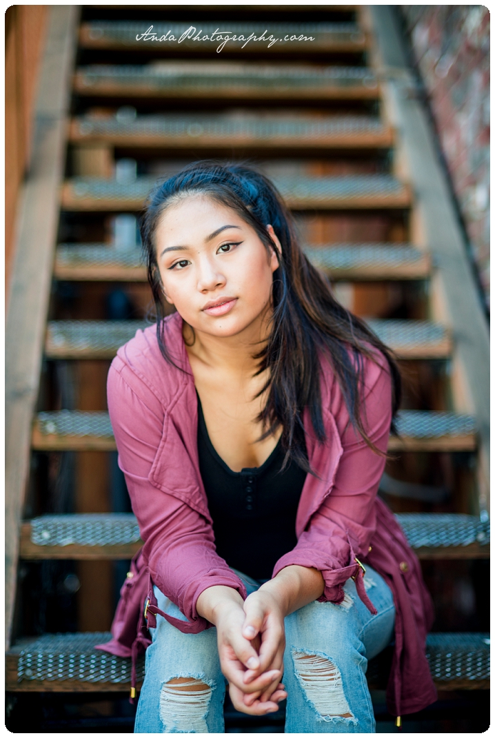 Bellingham Senior Portrait Photography Downtown Urban Chic Senior Photos Mika_0003
