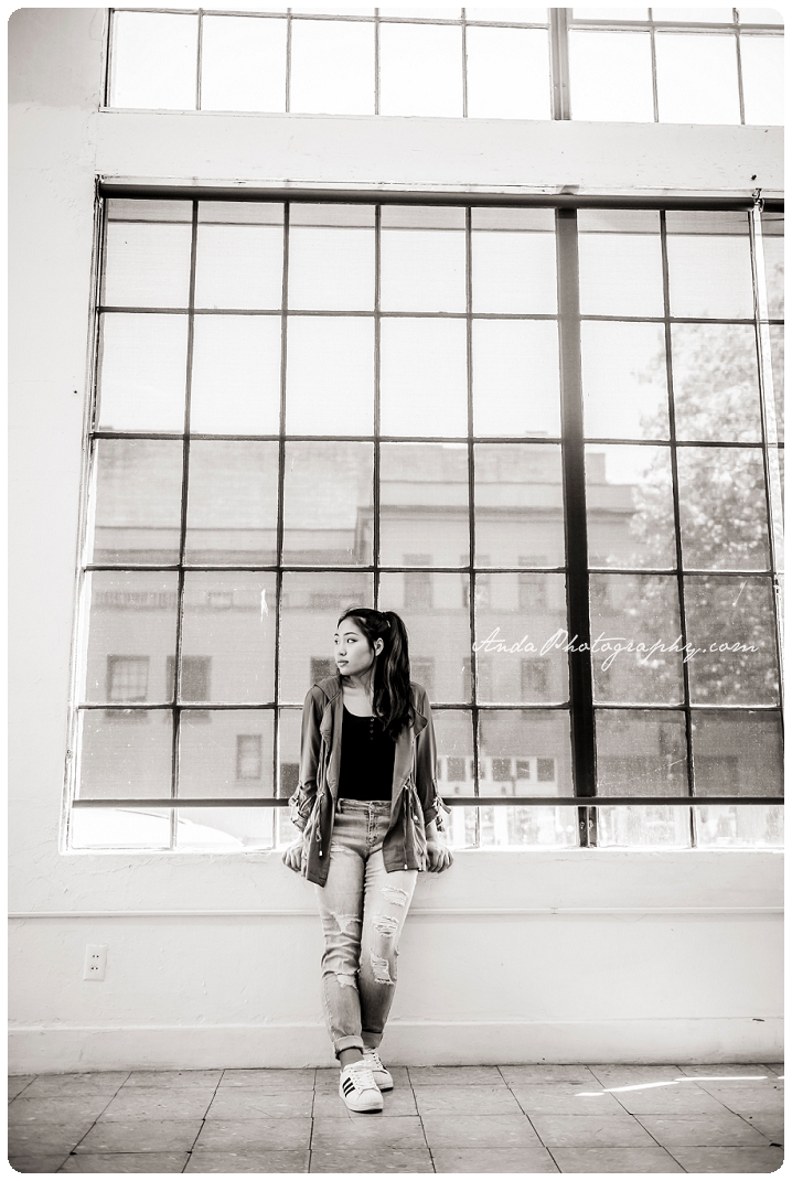 Bellingham Senior Portrait Photography Downtown Urban Chic Senior Photos Mika_0003b