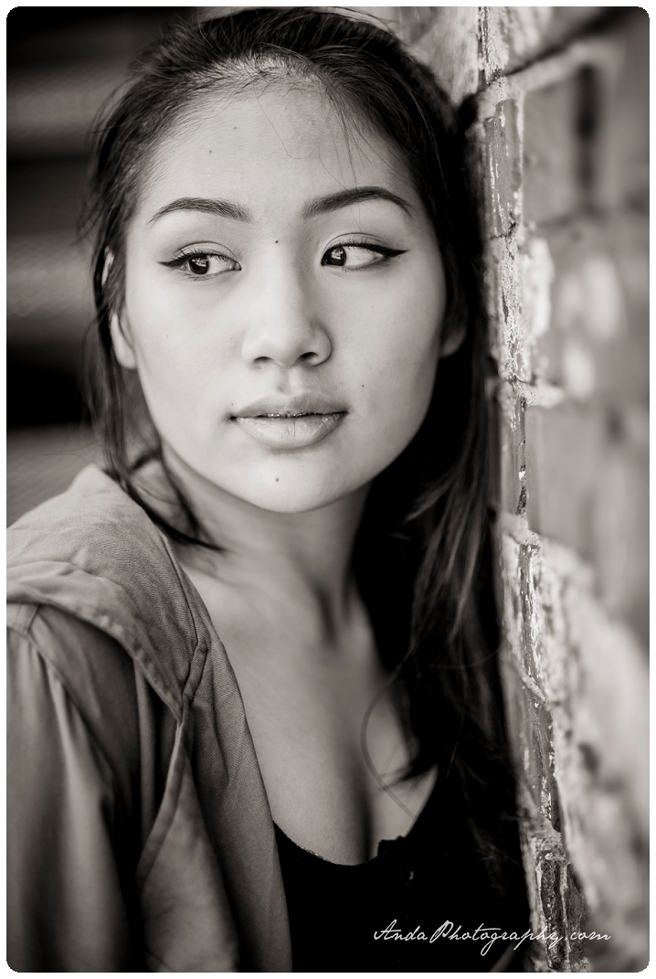 Bellingham Senior Portrait Photography Downtown Urban Chic Senior Photos Mika_0003c