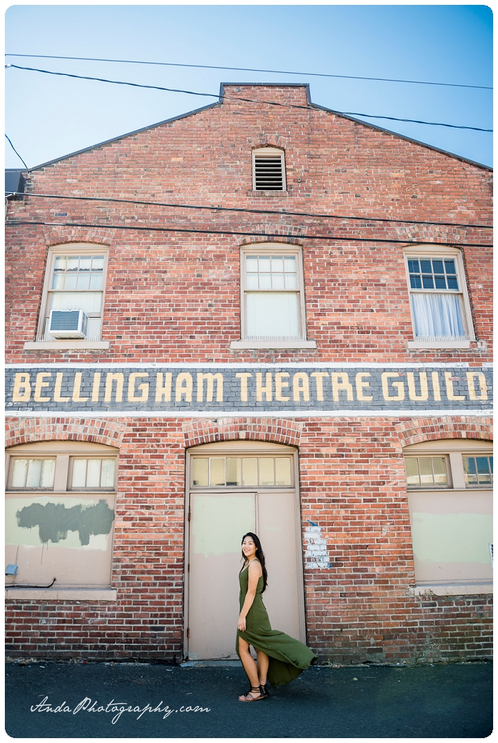 Bellingham Senior Portrait Photography Downtown Urban Chic Senior Photos Mika_0013