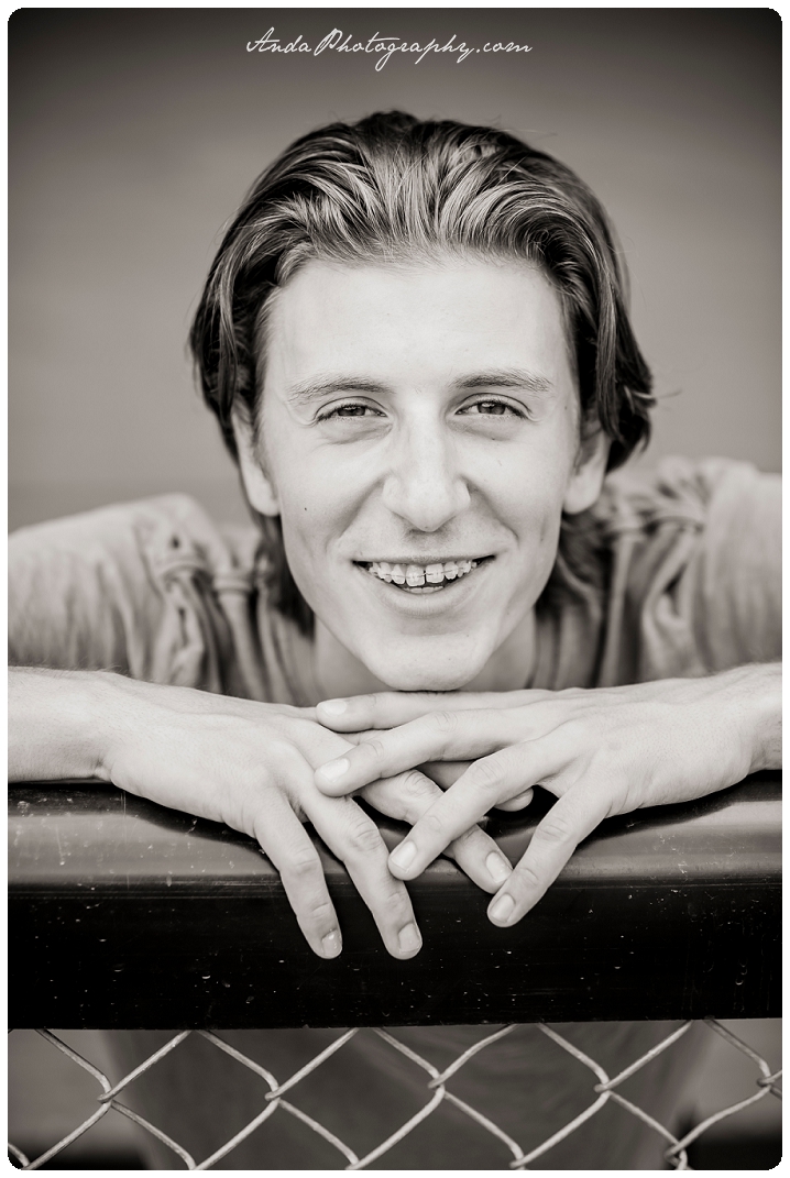 Bellingham Senior Portrait Photography Urban Downtown Guy Senior Photos Ferndale Mason_0008