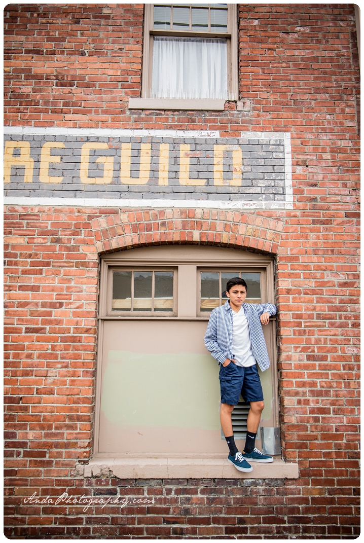 Bellingham Senior Portrait Photography Urban Downtown Guy Senior Photos Julio_0012