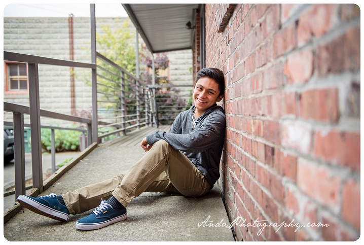 Bellingham Senior Portrait Photography Urban Downtown Guy Senior Photos Julio_0015