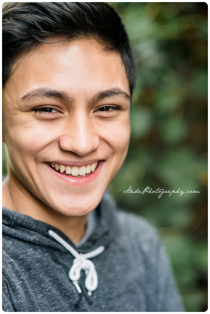 Bellingham Senior Portrait Photography Urban Downtown Guy Senior Photos Julio_0018