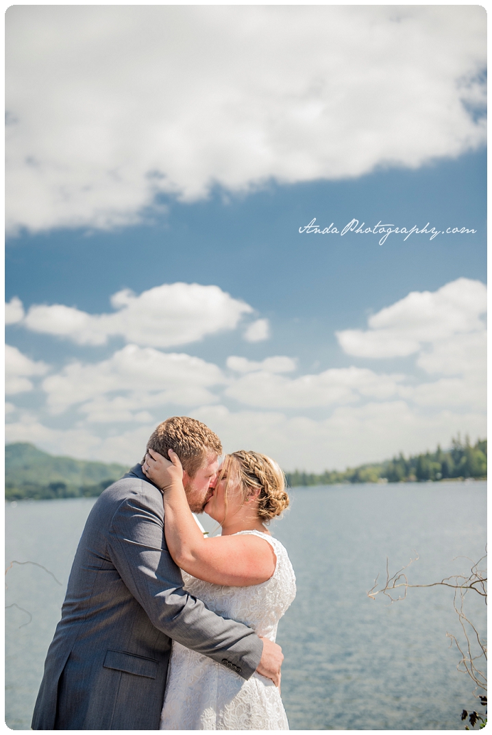 Bellingham Wedding Photography Backyard Wedding Lifestyle Photography Unrein Bison_0043