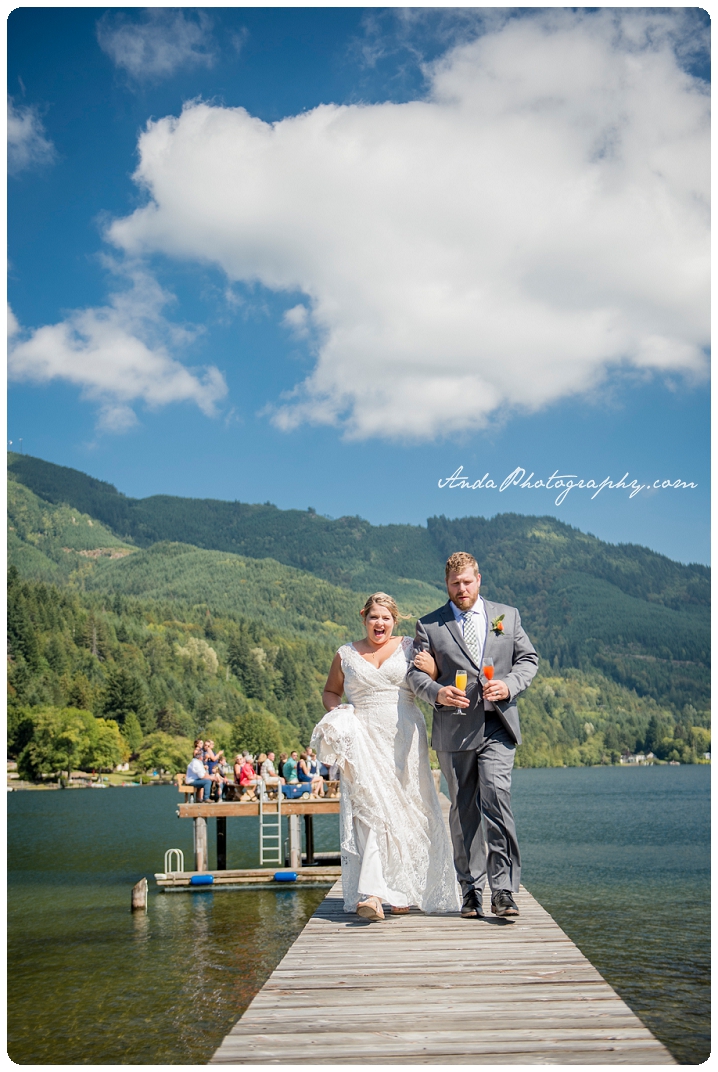 Bellingham Wedding Photography Backyard Wedding Lifestyle Photography Unrein Bison_0045