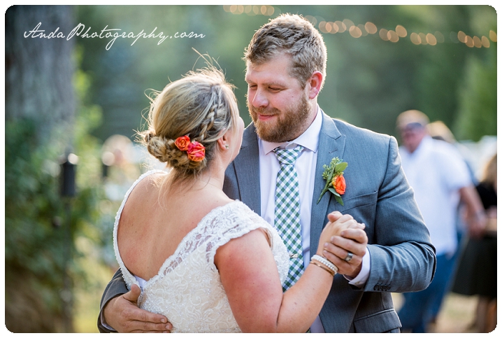 Bellingham Wedding Photography Backyard Wedding Lifestyle Photography Unrein Bison_0082