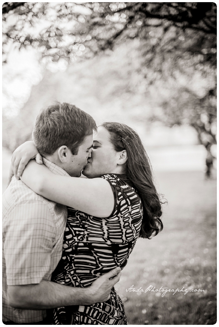 Bellingham engagement photographer Bellingham lifestyle photographer Hovander Park engagement photos Anda Photography casual natural engagement photos_0015