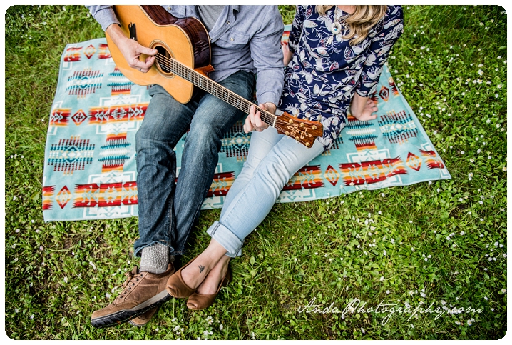 Bellingham engagement photographer Bellingham wedding photography lifestyle photography Anda Photography casual natural engagement photos_0004