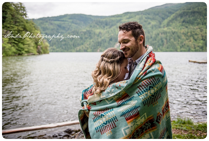 Bellingham engagement photographer Bellingham wedding photography lifestyle photography Anda Photography casual natural engagement photos_0015