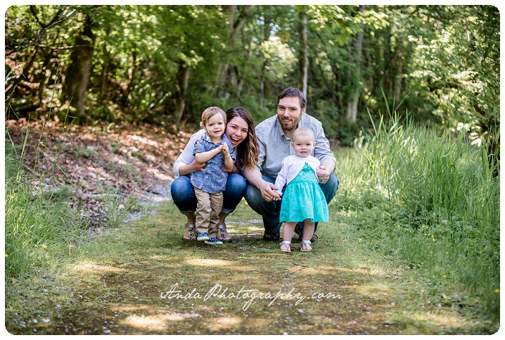 Bellingham family photographer Woodstock Farms family photos outdoor rural photos Barnett_0009