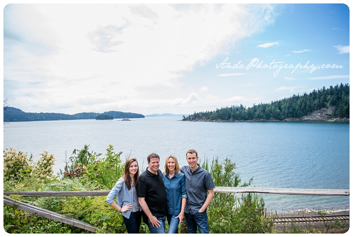 Bellingham family photographer Woodstock Farms family photos outdoor rural photos Wilkens_0008