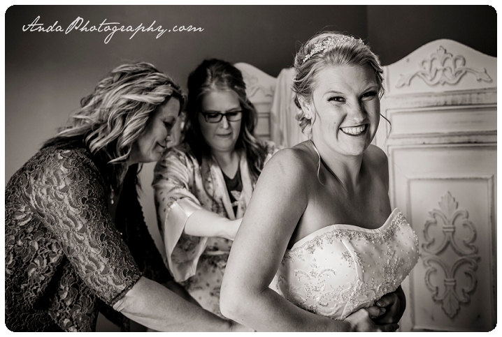 Bellingham wedding photographer Seattle wedding photographer Axton Events wedding photos photojournalistic wedding photography_0005