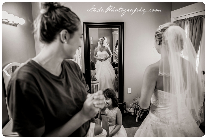 Bellingham wedding photographer Seattle wedding photographer Axton Events wedding photos photojournalistic wedding photography_0007