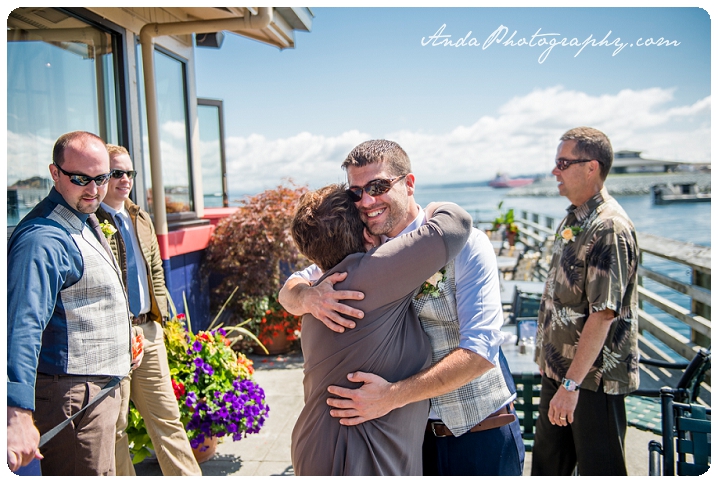 Bellingham wedding photographer Seattle wedding photographer Ferry boat wedding photos Point Defiance wedding photos photojournalistic wedding photography_0016