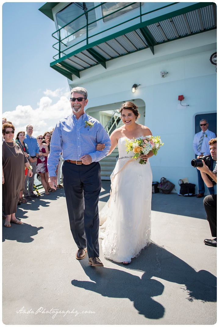 Bellingham wedding photographer Seattle wedding photographer Ferry boat wedding photos Point Defiance wedding photos photojournalistic wedding photography_0021