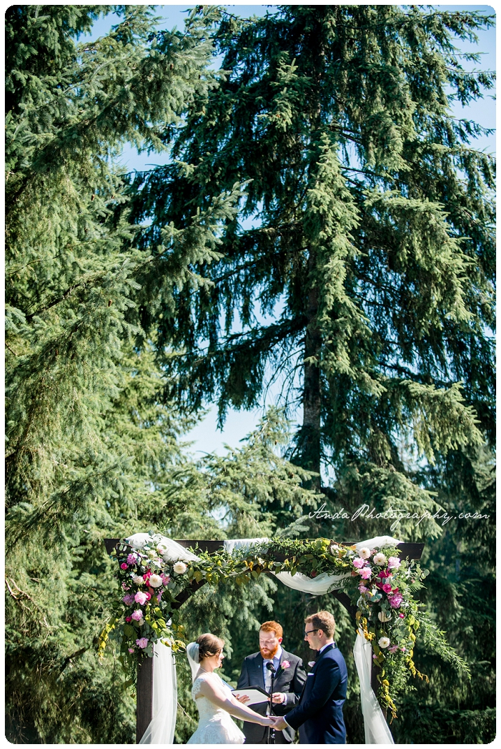 Bellingham wedding photographer Seattle wedding photographer Trinity Tree Fam wedding lifestyle wedding photography photojournalistic wedding photography_0035