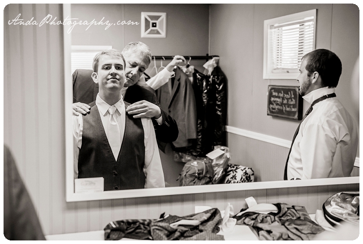 Bellingham wedding photographer Seattle wedding photographer Anda Photography lifestyle photography Winding Path Gardens wedding_0013