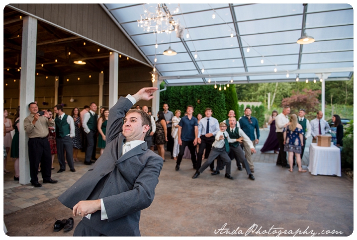 Bellingham wedding photographer Seattle wedding photographer Anda Photography lifestyle photography Winding Path Gardens wedding_0086