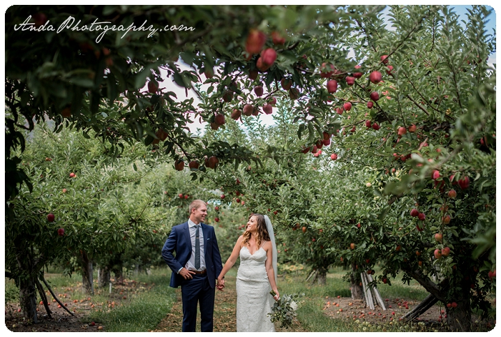 Bellingham wedding photographer Lake Chelan wedding photographer Anda Photography lifestyle wedding photography Greens Landing Wedding_0021