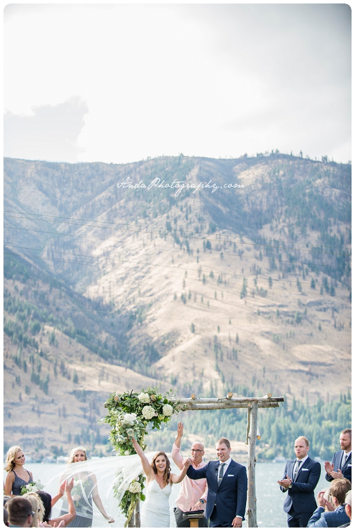 Bellingham wedding photographer Lake Chelan wedding photographer Anda Photography lifestyle wedding photography Greens Landing Wedding_0052