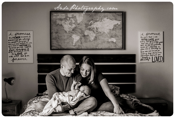 Bellingham newborn photographer Seattle newborn photographer Bellingham lifestyle newborn photography in home newborn photography_0012c