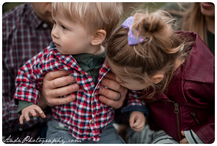 Anda Photography Bellingham family photographer Bellingham lifestyle family photography Manthey Christmas tree farm fun family Christmas photos_0004
