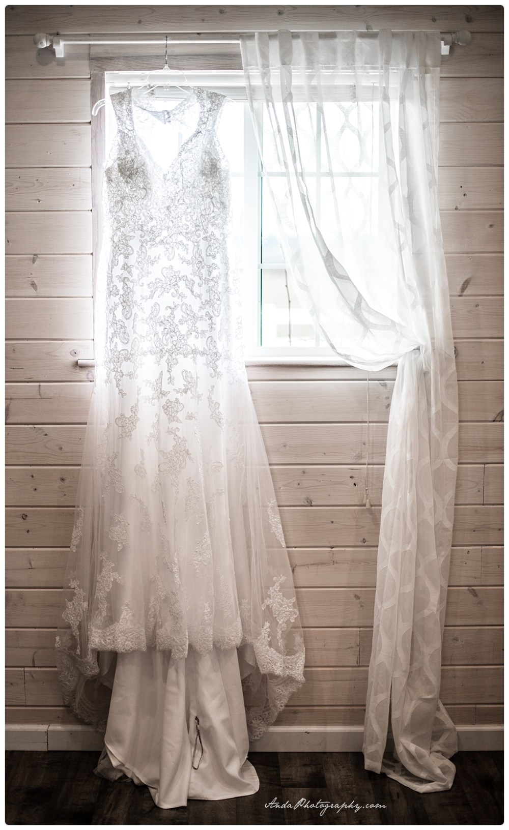 Anda Photography Bellingham Wedding Photographers Seattle Wedding Photographers StilleyBrook Farms Wedding Lifestyle Wedding Photography_0002.jpg