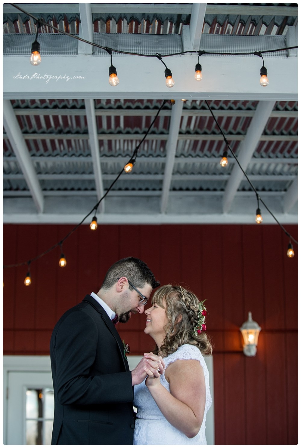 Anda Photography Bellingham Wedding Photographers Seattle Wedding Photographers StilleyBrook Farms Wedding Lifestyle Wedding Photography_0048.jpg