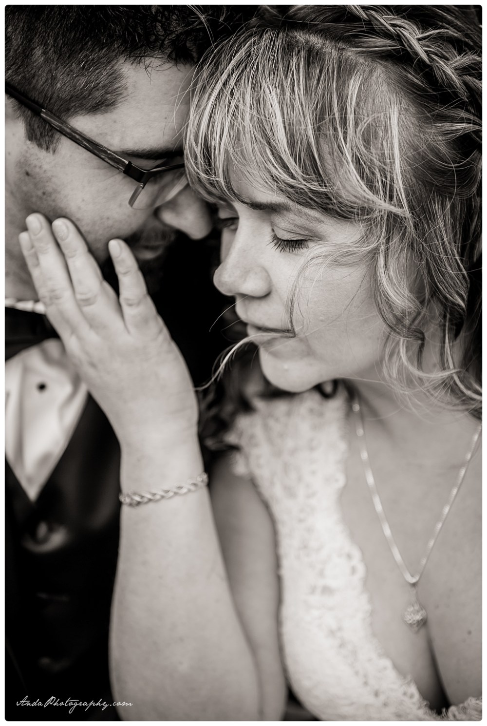 Anda Photography Bellingham Wedding Photographers Seattle Wedding Photographers StilleyBrook Farms Wedding Lifestyle Wedding Photography_0052.jpg