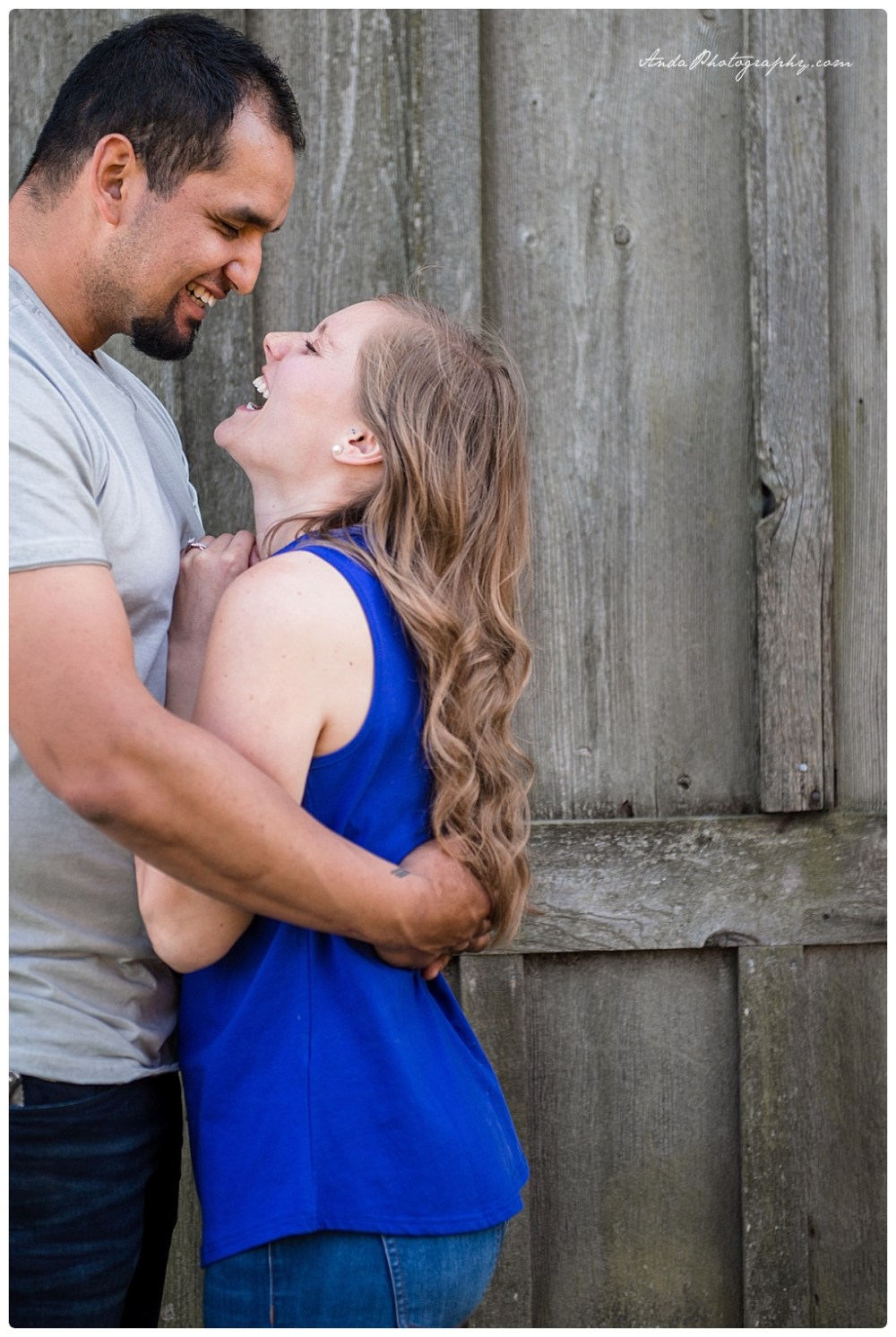 Anda Photography Bellingham Wedding Photographers Seattle Wedding Photographers Bellingham Engagement Photos Hovander Engagement Photos Rural Engagement photos_0011