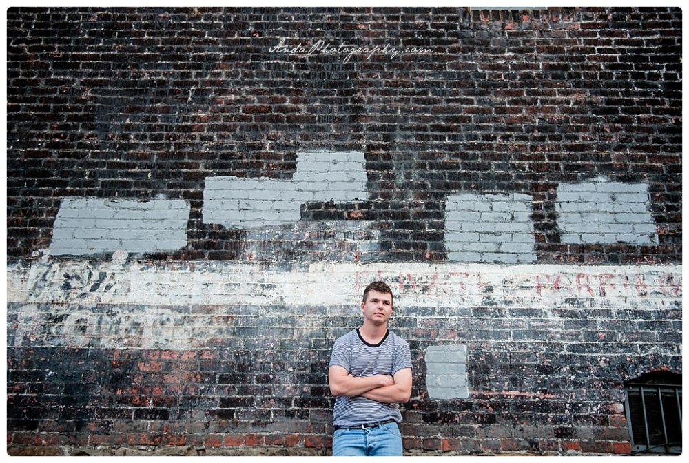 Anda Photography Bellingham senior photographer urban senior photos Bellingham bird alley senior photos grunge senior photos_0008