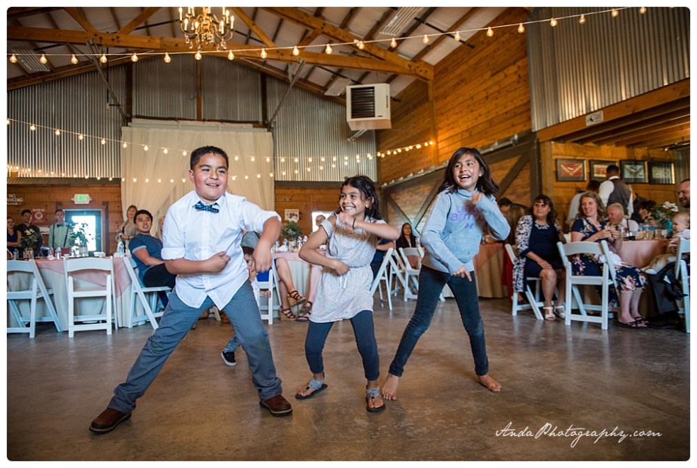 Anda Photography Bellingham wedding photographer seattle wedding photographer Hammer Ranch wedding_0123