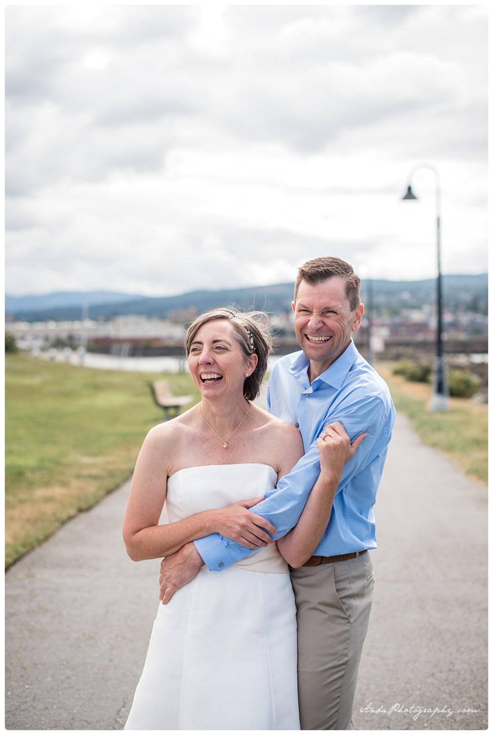 Anda Photography Bellingham wedding photographer seattle wedding photographer lifestyle wedding photographer Zuanich Park wedding Little Squalicum Boathouse wedding_0011