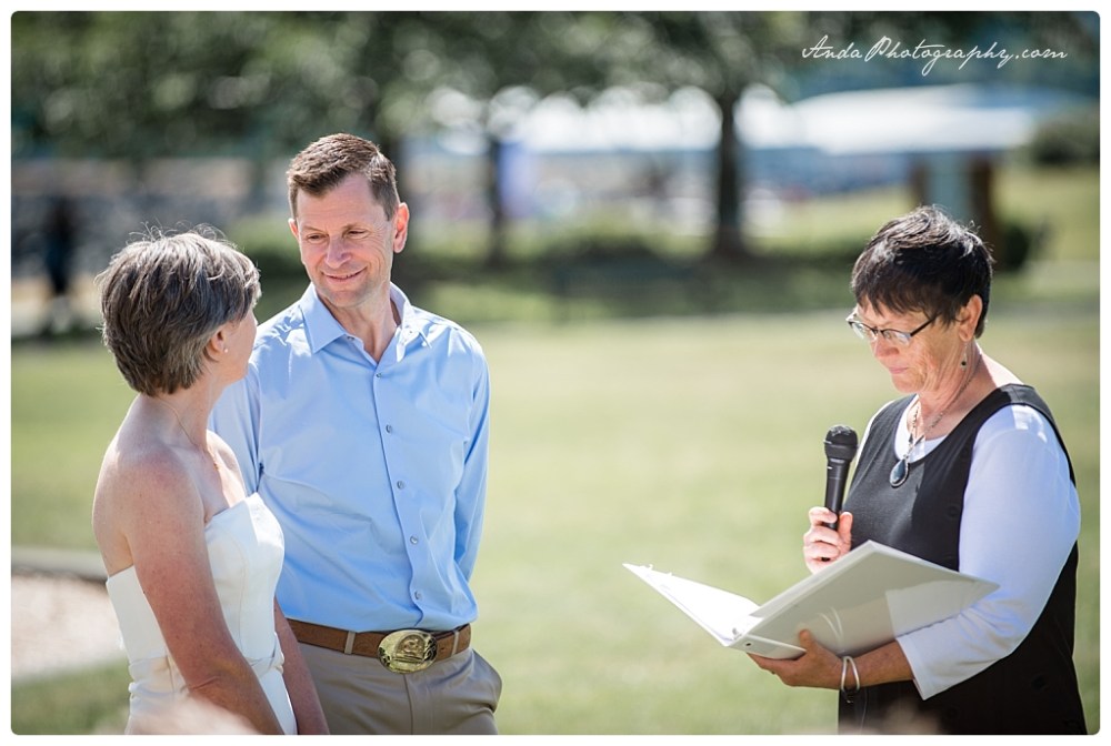 Anda Photography Bellingham wedding photographer seattle wedding photographer lifestyle wedding photographer Zuanich Park wedding Little Squalicum Boathouse wedding_0013