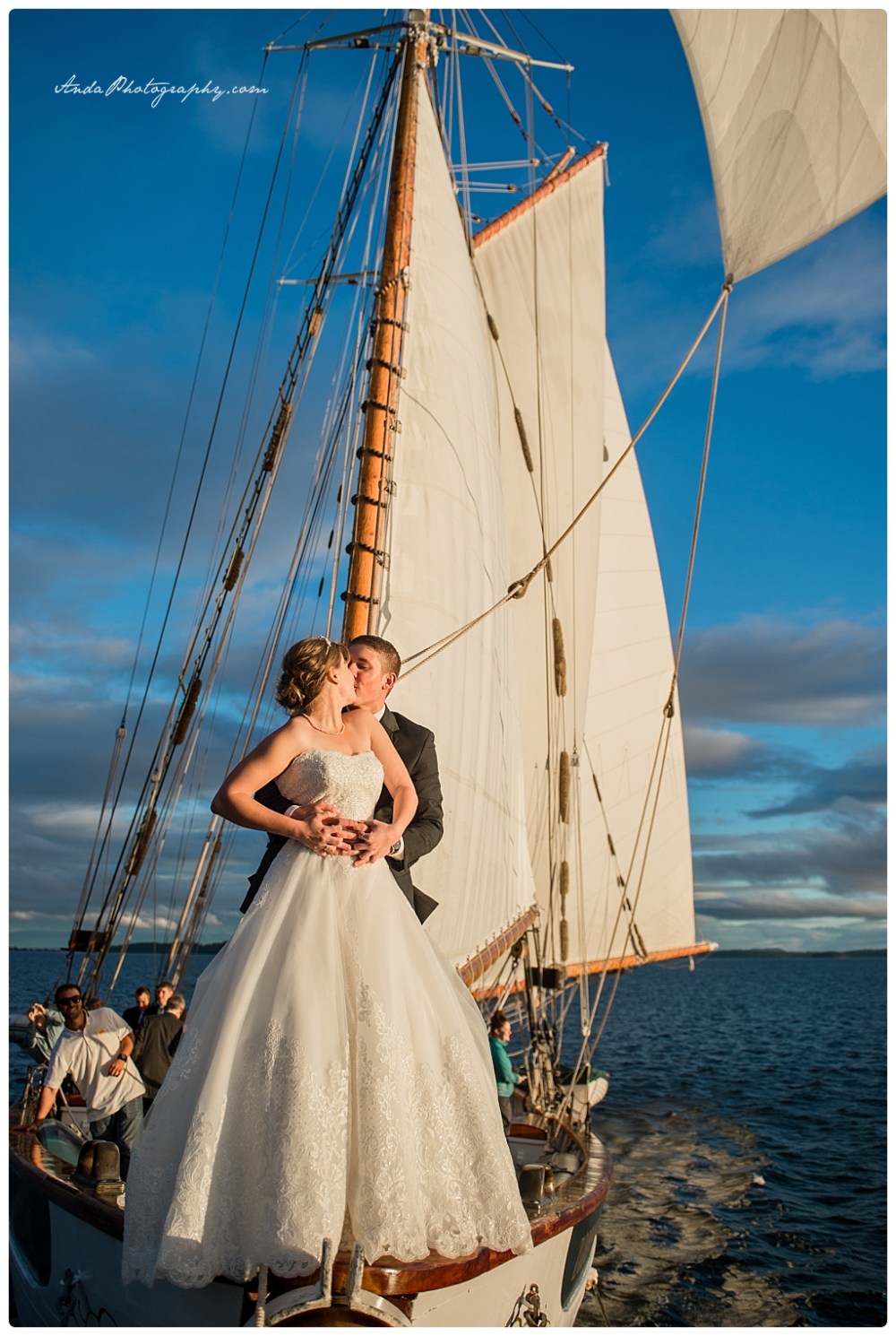 Anda Photography Bellingham wedding photographer seattle wedding photographer Schooner Zodiak Wedding photos_0032