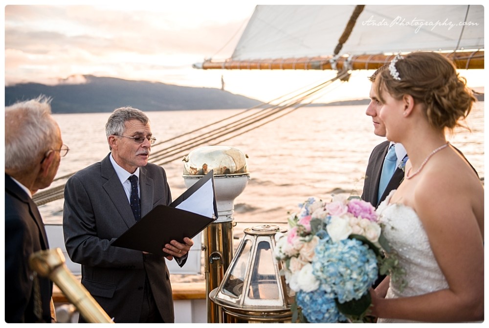 Anda Photography Bellingham wedding photographer seattle wedding photographer Schooner Zodiak Wedding photos_0043
