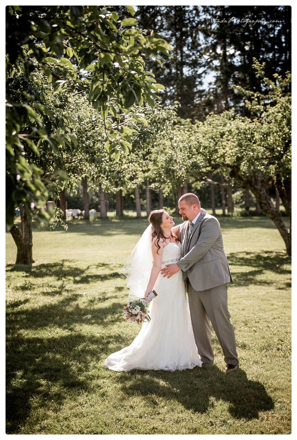 Anda Photography Bellingham wedding photographer Hovander park wedding Bellingham lifestyle wedding photographer whatcom county engagement photographer_0034b