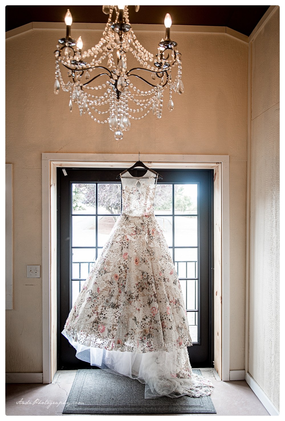 Anda Photography Bellingham wedding photographer Hidden Meadows wedding Bellingham lifestyle wedding photographer whatcom county engagement photographer_0001a