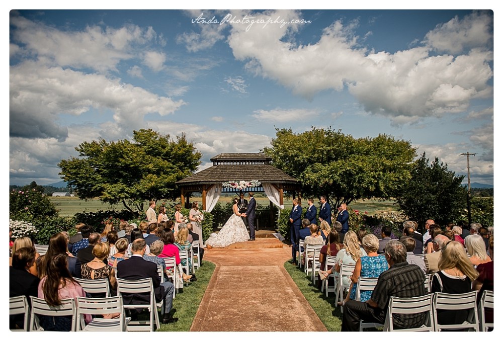 Anda Photography Bellingham wedding photographer Hidden Meadows wedding Bellingham lifestyle wedding photographer whatcom county engagement photographer_0042