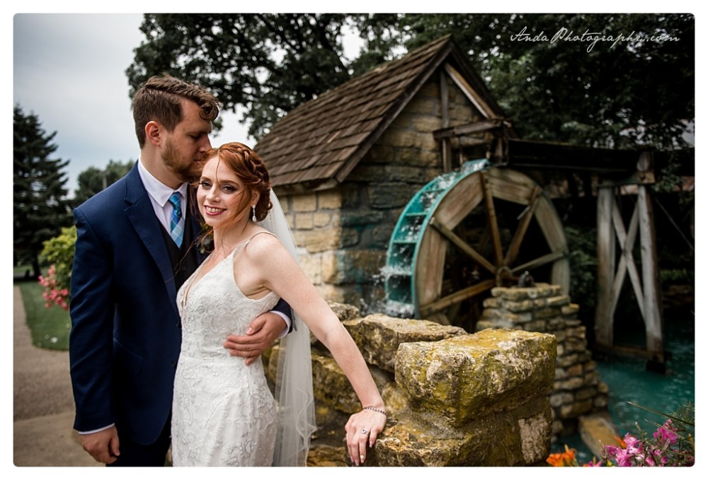 Anda Photography Bellingham wedding photographer Little Log House Pioneer Village Wedding lifestyle wedding photographer Minneapolois Wedding Photographer travel wedding photographer_0014