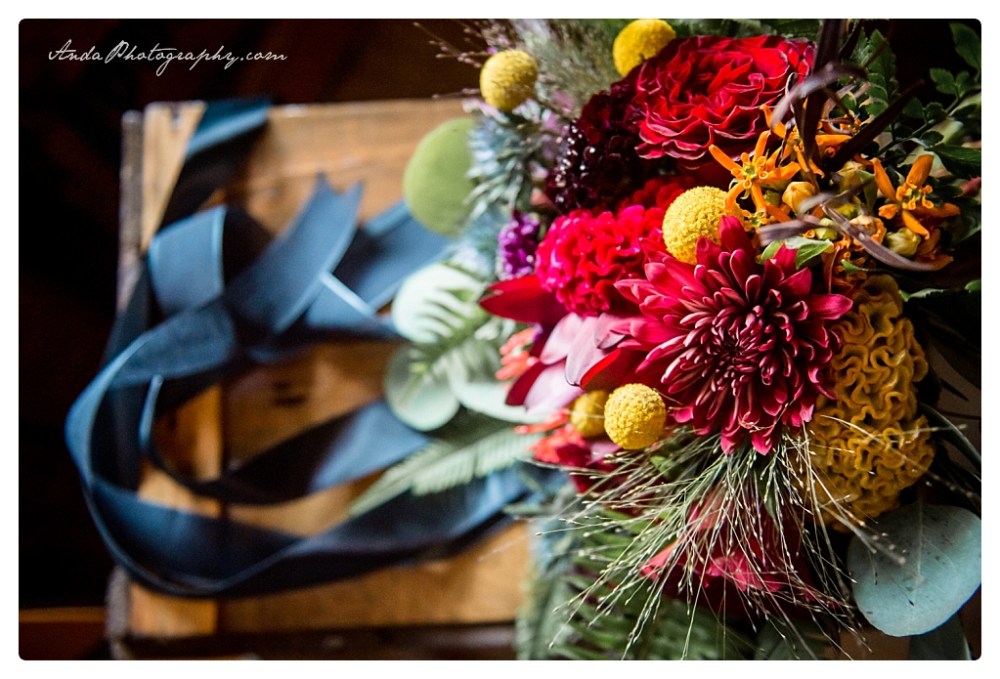 Anda Photography Bellingham wedding photographer Little Log House Pioneer Village Wedding lifestyle wedding photographer Minneapolois Wedding Photographer travel wedding photographer_0024