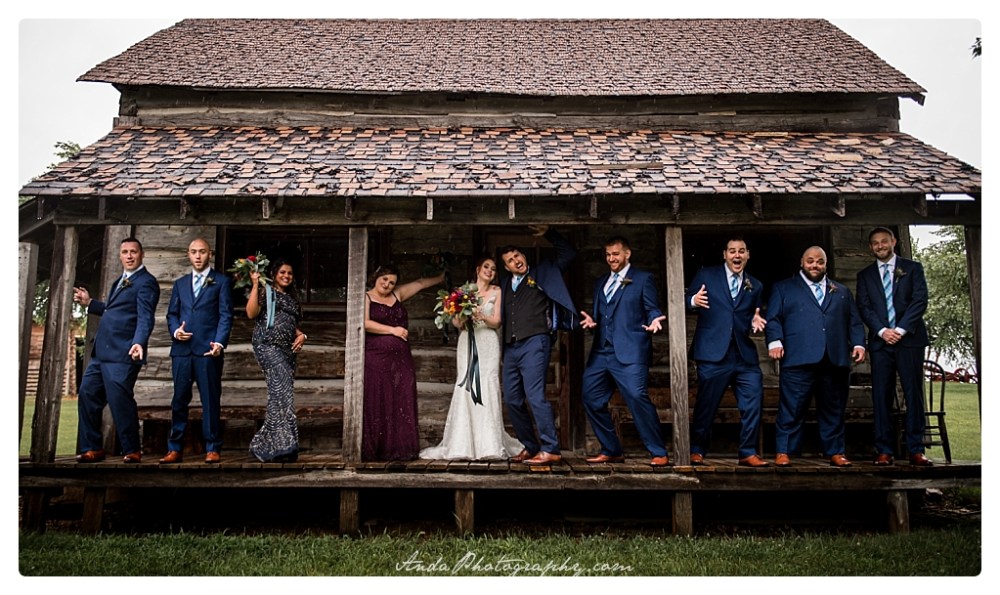 Anda Photography Bellingham wedding photographer Little Log House Pioneer Village Wedding lifestyle wedding photographer Minneapolois Wedding Photographer travel wedding photographer_0043b